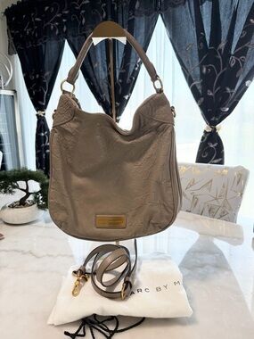 Marc by Marc Jacobs leather 2 way bag